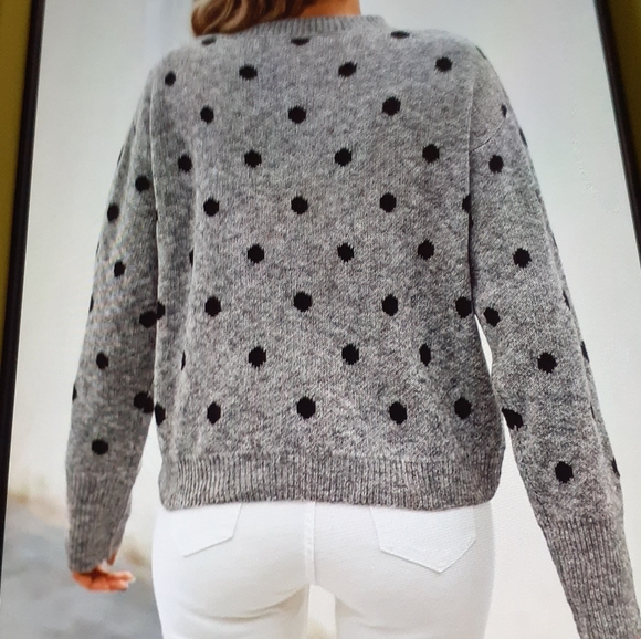 Polka Dotted Sweater - Picture 3 of 8